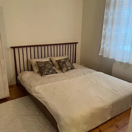 Cozy Flat With Fireplace 塔林